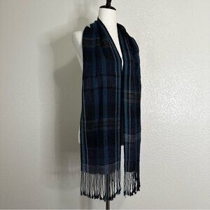 NWOT Invisible World 100% Alpaca Blue & Black Plaid Fringe Scarf